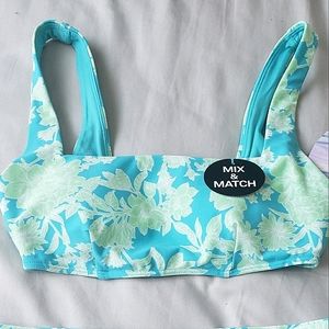 Trendy floral bikini
